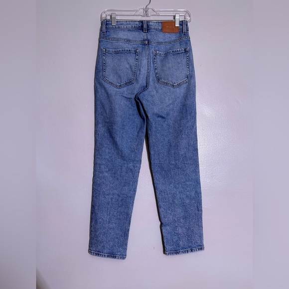 Zara denim jeans, mom fit anklet style Size 4 - Picture 3 of 5
